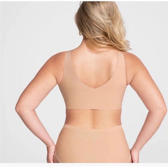 HONEYLOVE Liftwear V-neck Bra Nude
Size 1X - Picture 4 of 9